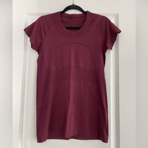 Lululemon Swiftly Tech Short Sleeve Crew Garnet